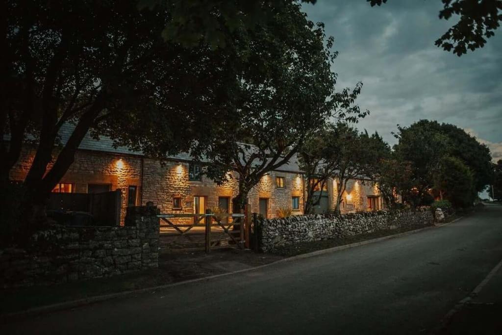 Villa The Cow Shed Tideswell Exterior foto